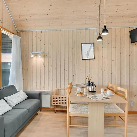 Pet Friendly Home In Tranekaer *