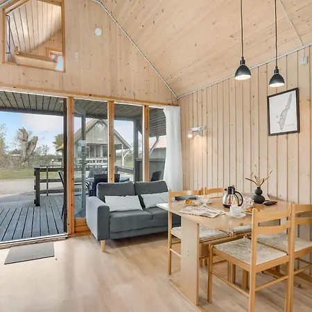 Pet Friendly Home In Tranekaer Feriehus