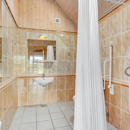 Feriehus Pet Friendly Home In Tranekaer *