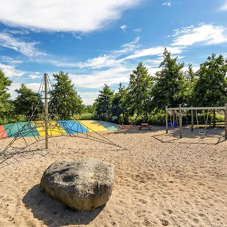 Pet Friendly Home In Tranekaer Feriehus